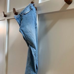 Forever 21, girls light wash jeans, size 13/14
